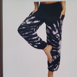 TIE DYE HARLEM STYLE